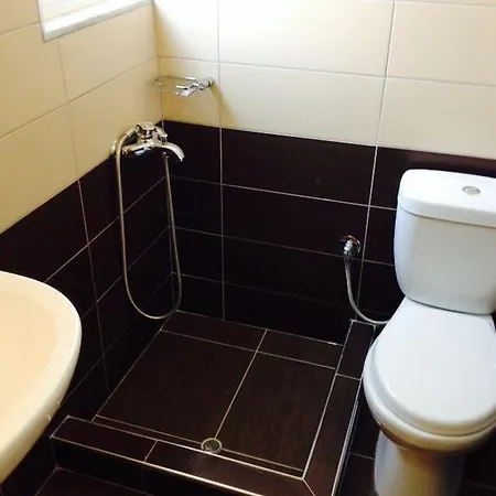 Guest house Qatips 1 Sarande